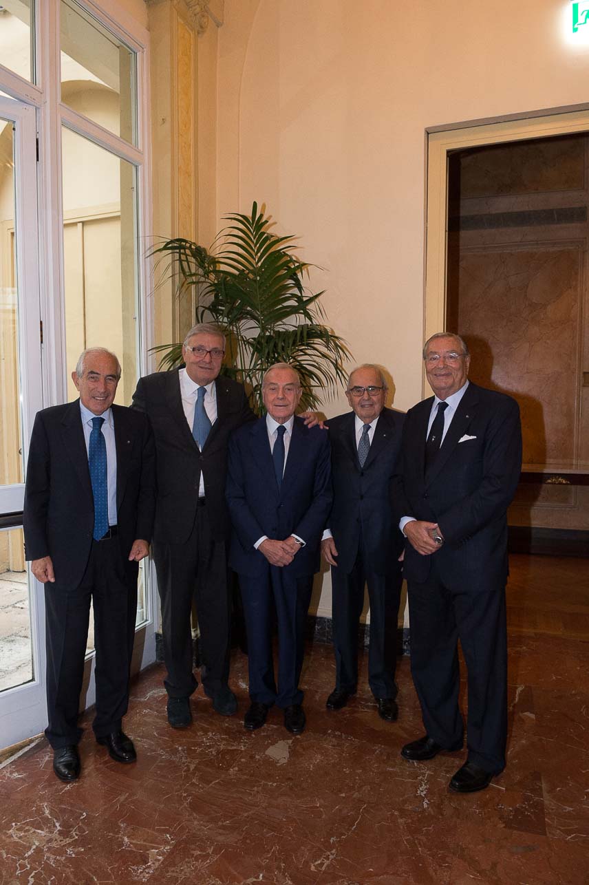 foto gruppo centrale con Letta